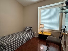 824 N Pasadena, Azusa CA 91702