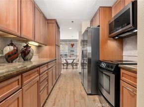 510 The Village 203, Redondo Beach CA 90277