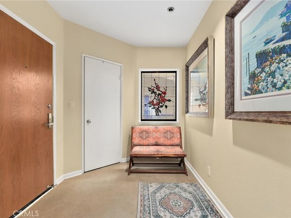 510 The Village 203, Redondo Beach CA 90277