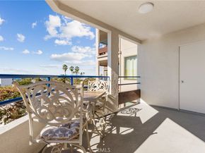 510 The Village 203, Redondo Beach CA 90277