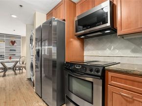 510 The Village 203, Redondo Beach CA 90277