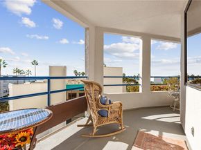 510 The Village 203, Redondo Beach CA 90277