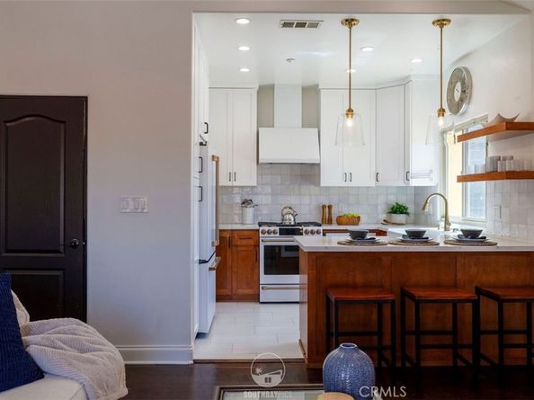 202 N Irena Avenue B, Redondo Beach CA 90277