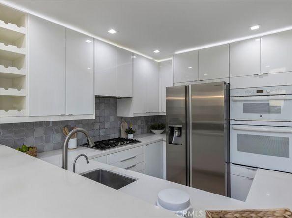 1007 S Catalina Avenue 109, Redondo Beach CA 90277