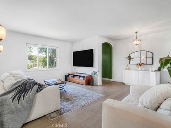 5467 W 76th Street