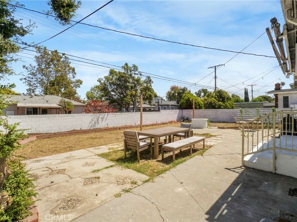 5467 W 76th Street, Los Angeles CA 90045