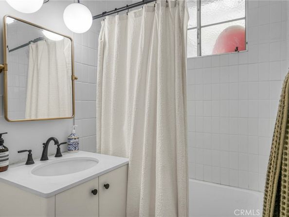 5467 W 76th Street, Los Angeles CA 90045