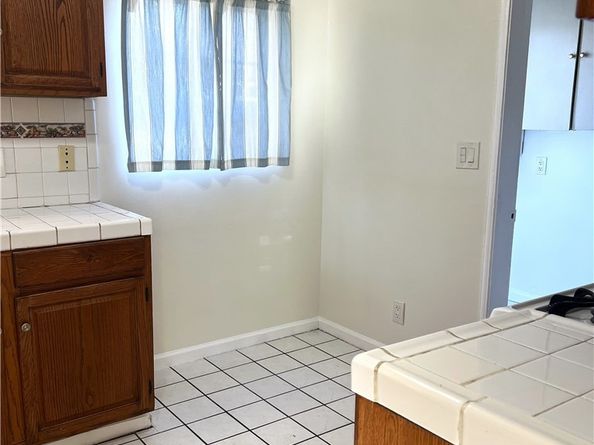 4703 W 118th Street, Hawthorne CA 90250