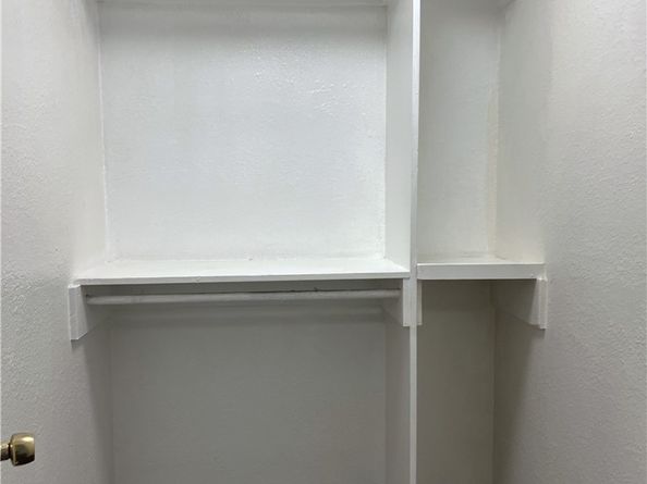 4703 W 118th Street, Hawthorne CA 90250