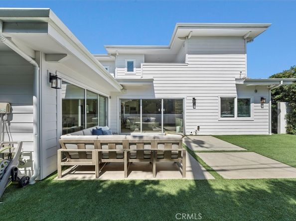 1325 S Gertruda Avenue, Redondo Beach CA 90277