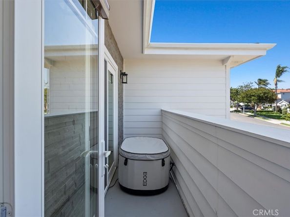 1325 S Gertruda Avenue, Redondo Beach CA 90277