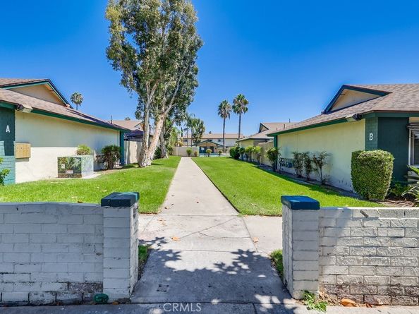 1152 N West Street 39, Anaheim CA 92801