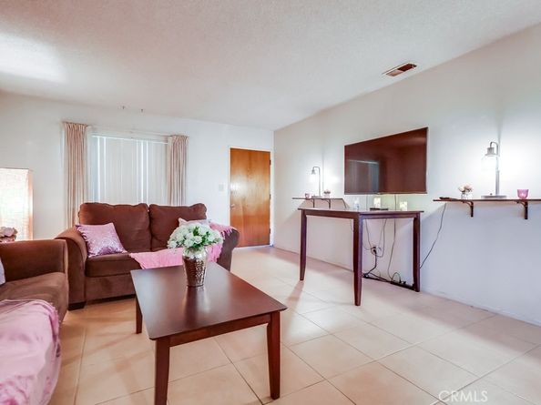 1152 N West Street 39, Anaheim CA 92801