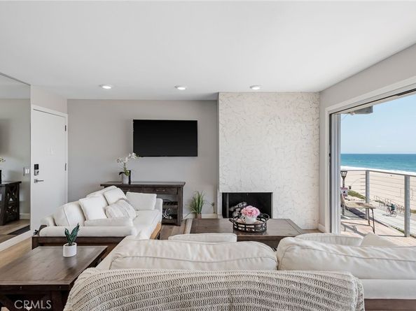 2208 The Strand, Manhattan Beach CA 90266