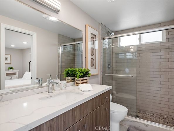 2208 The Strand, Manhattan Beach CA 90266