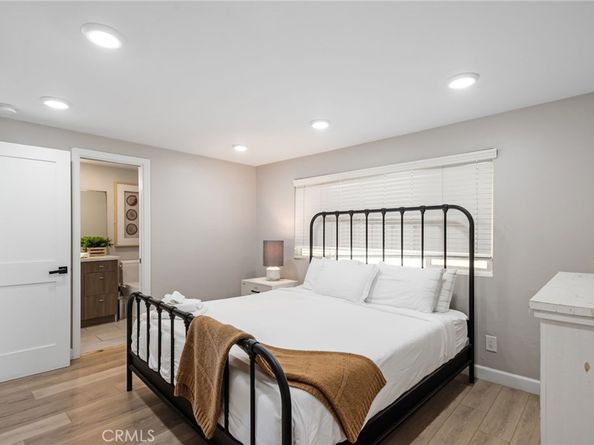 2208 The Strand, Manhattan Beach CA 90266