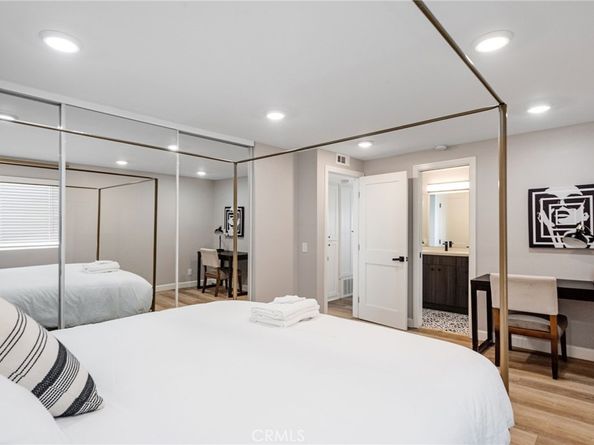 2208 The Strand, Manhattan Beach CA 90266