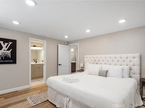 2208 The Strand, Manhattan Beach CA 90266