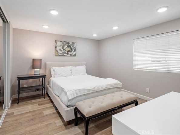 2208 The Strand, Manhattan Beach CA 90266