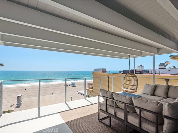 2208 The Strand, Manhattan Beach CA 90266