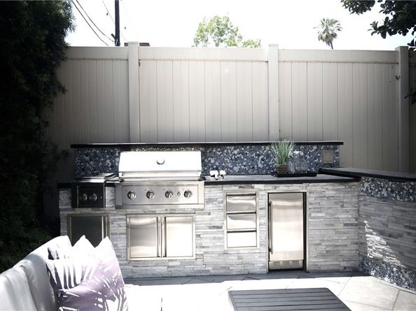 533 Daniel Freeman Circle, Inglewood CA 90301