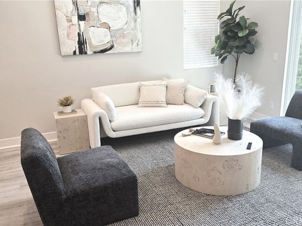 533 Daniel Freeman Circle, Inglewood CA 90301