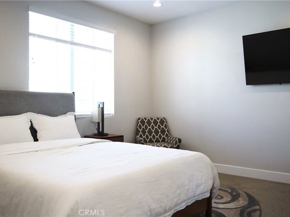 533 Daniel Freeman Circle, Inglewood CA 90301