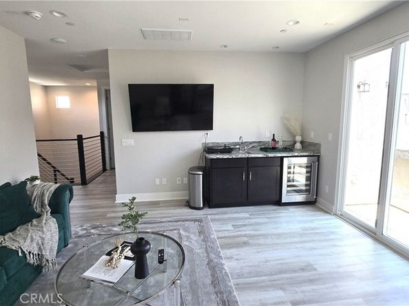 533 Daniel Freeman Circle, Inglewood CA 90301