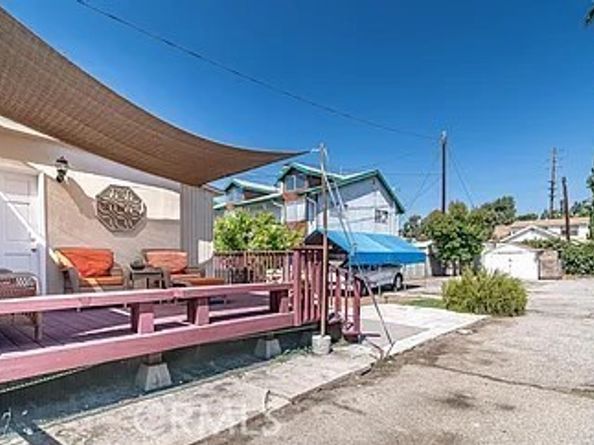 817 Chestnut Avenue, Los Angeles CA 90042