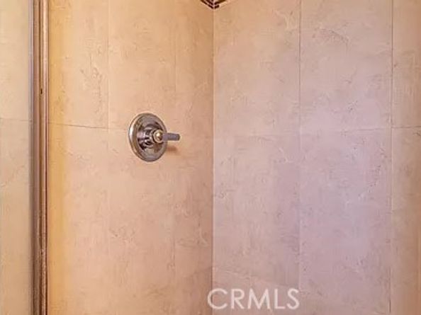 817 Chestnut Avenue, Los Angeles CA 90042