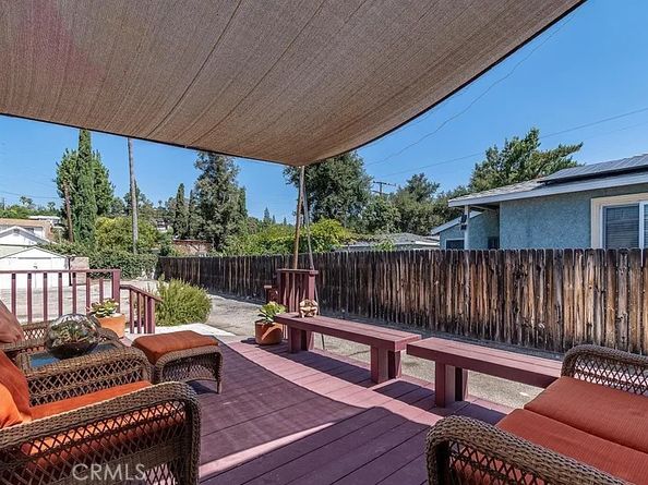 817 Chestnut Avenue, Los Angeles CA 90042