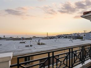 710 Manhattan Beach Boulevard, Manhattan Beach CA 90266