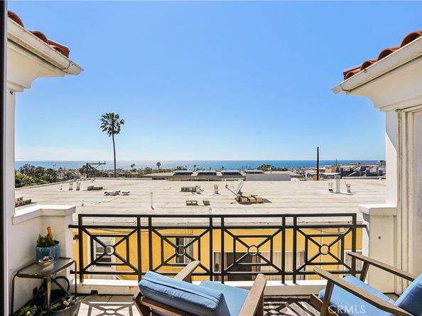 710 Manhattan Beach Boulevard, Manhattan Beach CA 90266