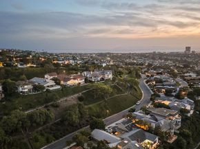 7 Cherbourg, Newport Beach CA 92660