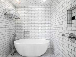 31889 Circle Drive, Laguna Beach CA 92651