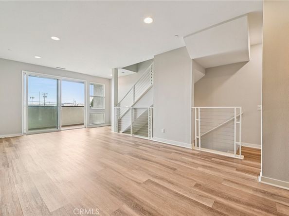 639 Channel Way, Costa Mesa CA 92627