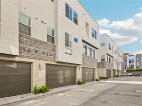 639 Channel Way, Costa Mesa CA 92627