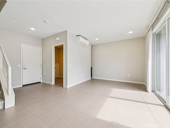 639 Channel Way, Costa Mesa CA 92627