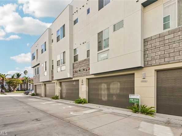 639 Channel Way, Costa Mesa CA 92627