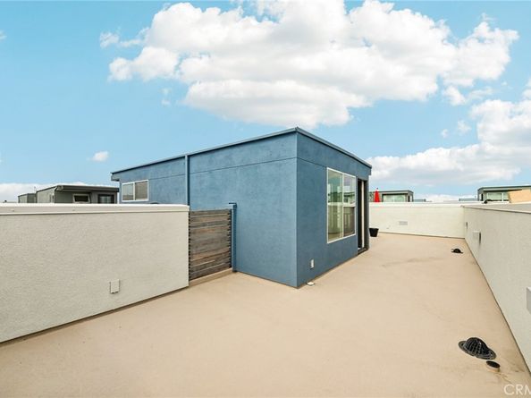 639 Channel Way, Costa Mesa CA 92627