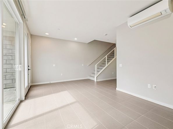 639 Channel Way, Costa Mesa CA 92627