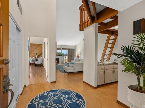 801 Kalpati Circle B, Carlsbad CA 92008