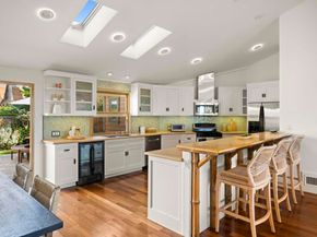 3354 Seacrest Drive, Carlsbad CA 92008