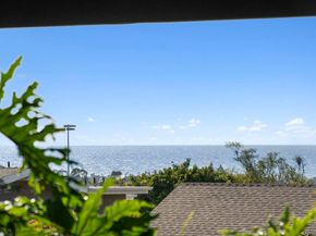 3354 Seacrest Drive, Carlsbad CA 92008