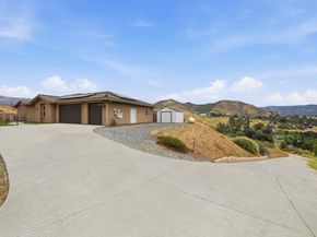 1910 Harbison Canyon Rd, El Cajon CA 92019