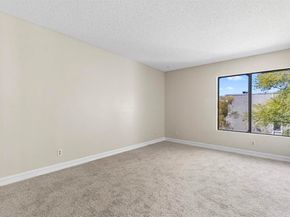 1040 E Washington Avenue 33, Escondido CA 92025