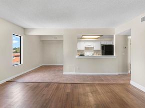1040 E Washington Avenue 33, Escondido CA 92025