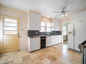 1350 Quincy Avenue, Long Beach CA 90804