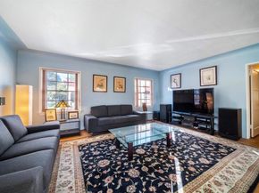 1350 Quincy Avenue, Long Beach CA 90804