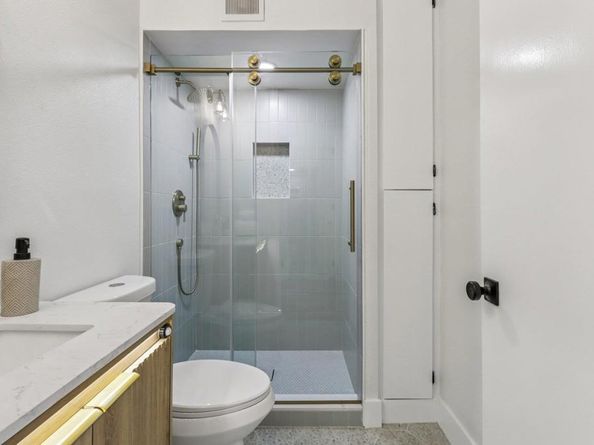 6455 La Jolla Boulevard 122, La Jolla CA 92037